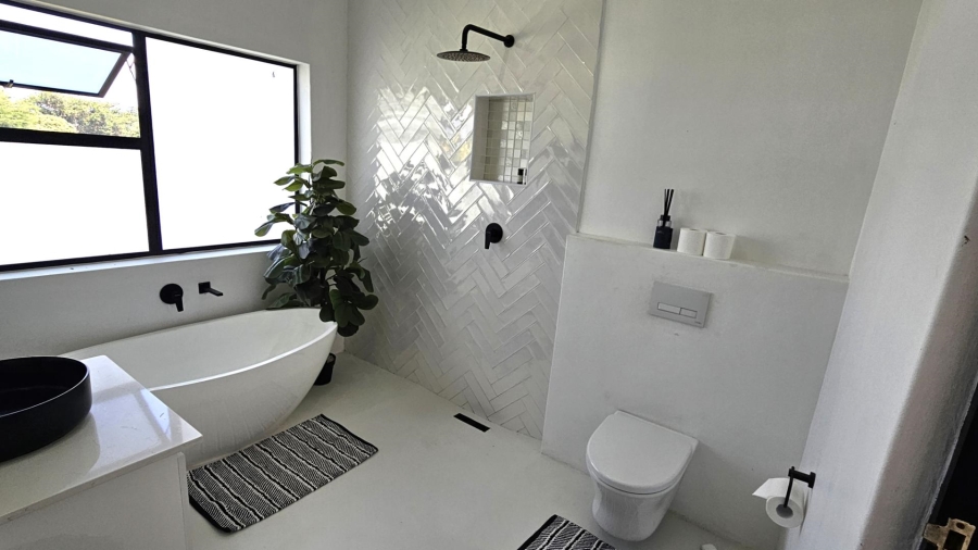 4 Bedroom Property for Sale in The Islands Estates North West